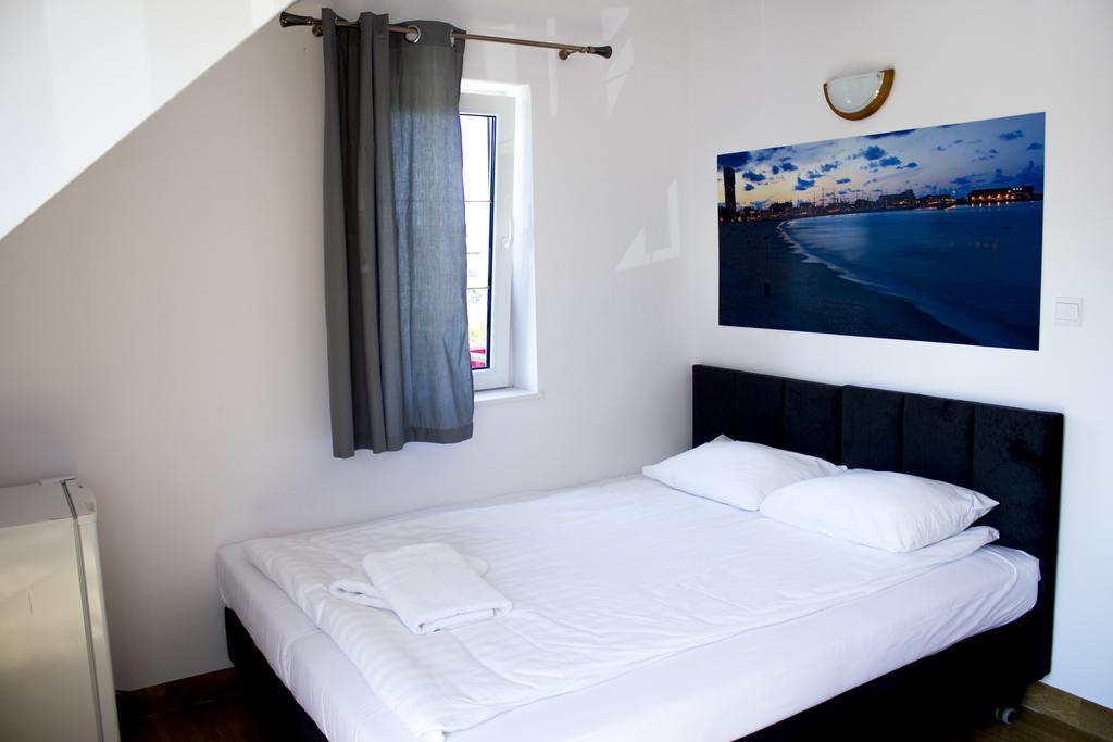 Bryza Rewa Hotel Exterior photo